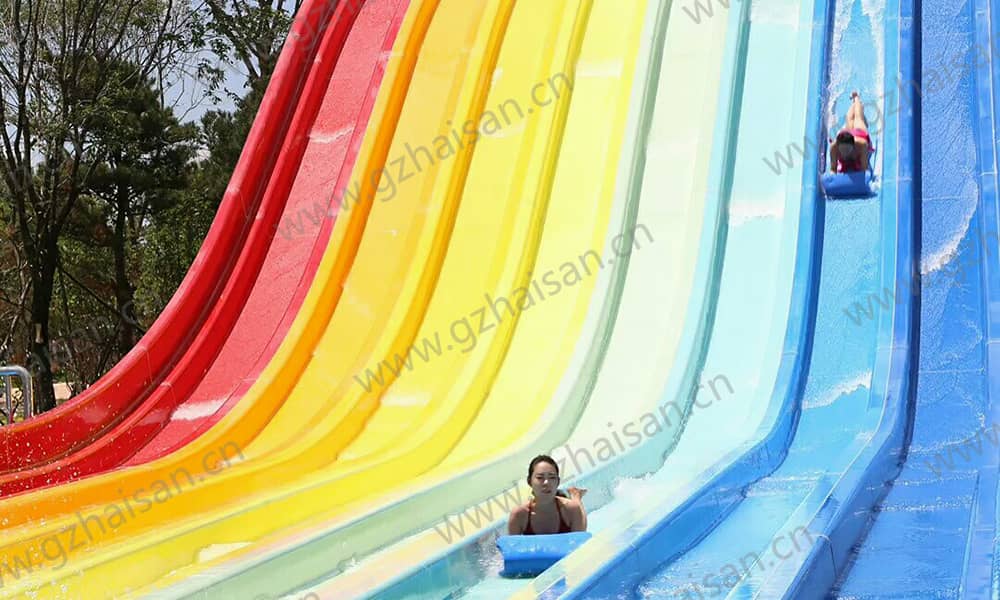 辽宁葫芦岛欢乐龙湾温泉水乐园竞赛滑道(2) 辽宁葫芦岛欢乐龙湾温泉水乐园竞赛滑道(2)