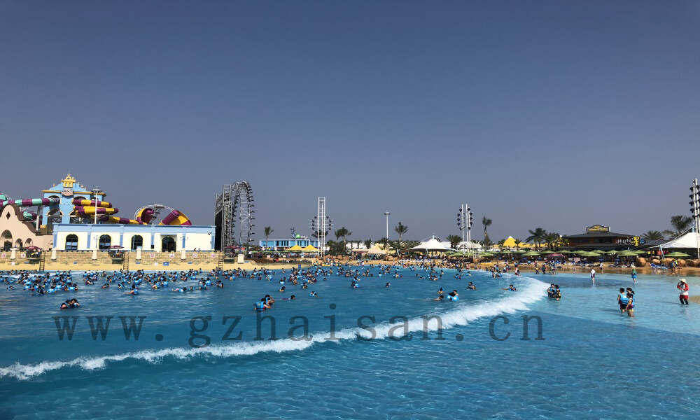 水上乐园大型设备价格揭秘：实惠与品质的完美结合